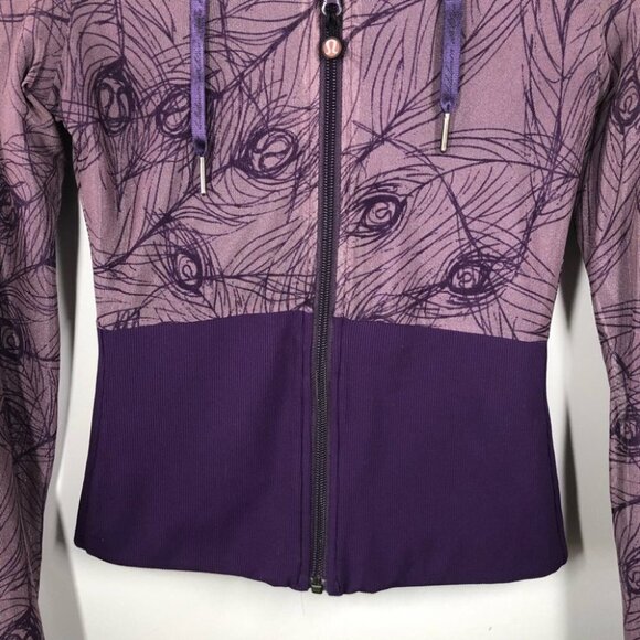 Lululemon Reversible Hooded Jacket  Purple Peacock Feather Print Size 2 - Picture 3 of 13